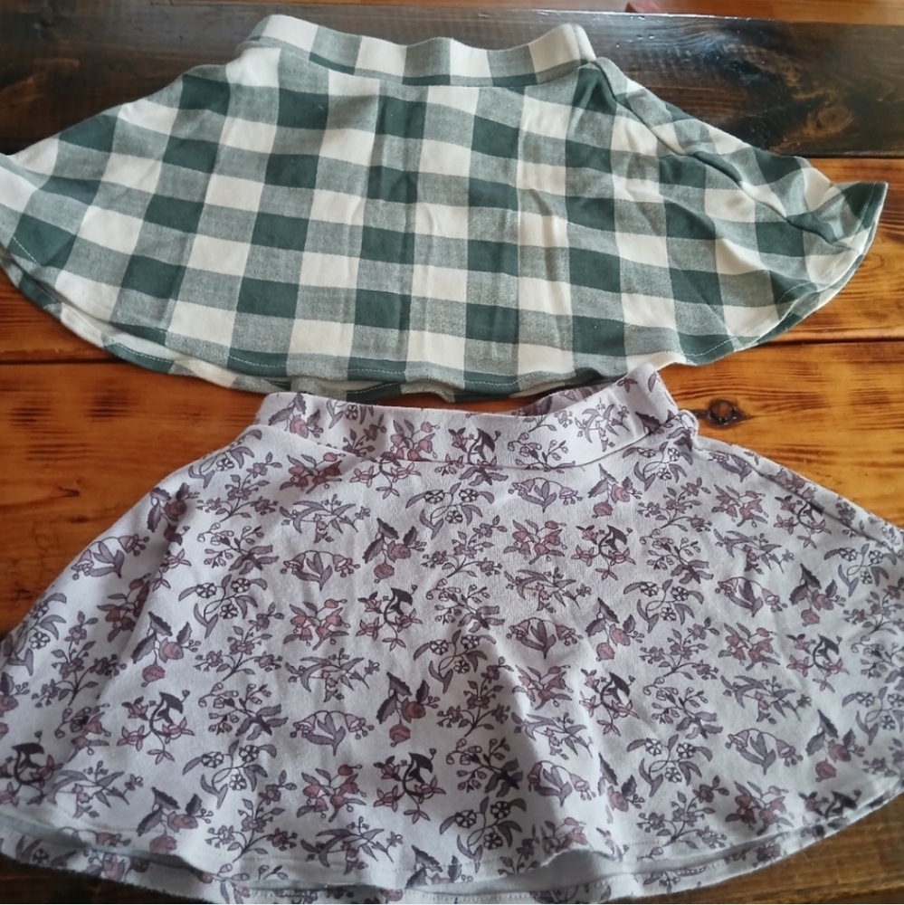 Kate Quinn Green and White Skater Mini Skirt